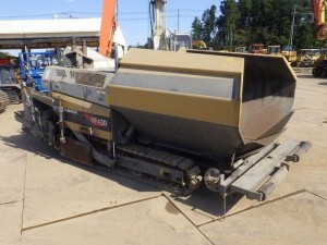  Mitsubishi Asphalt paver MF43D
